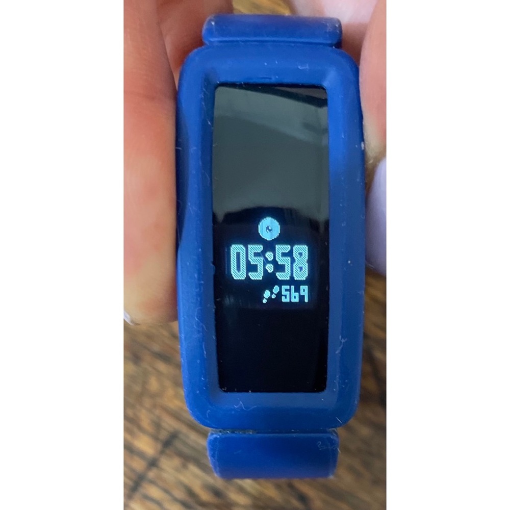 Fitbit (Kids) Ace 2 + Charger